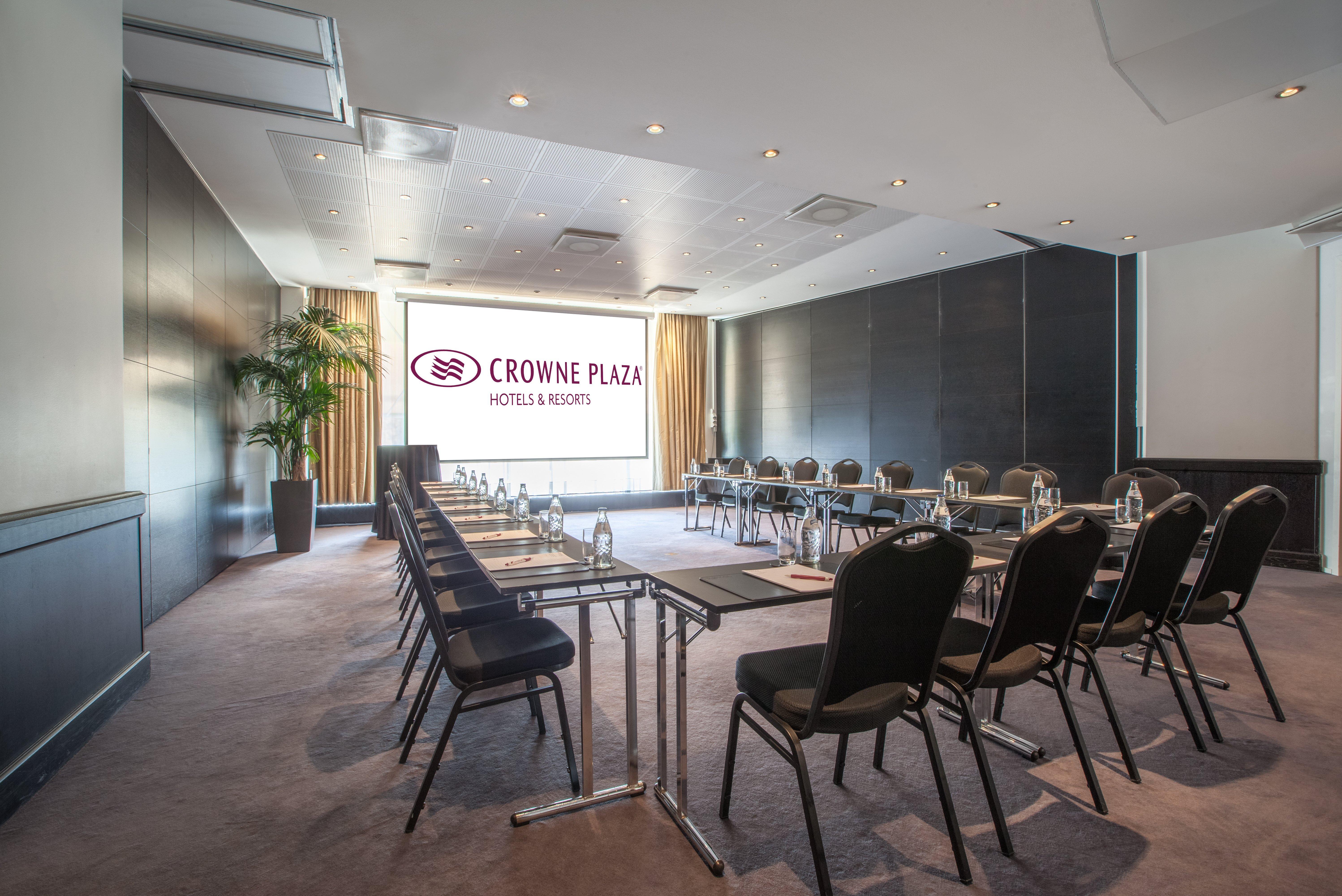 Hotel Crowne Plaza - Hesperia By Ihg