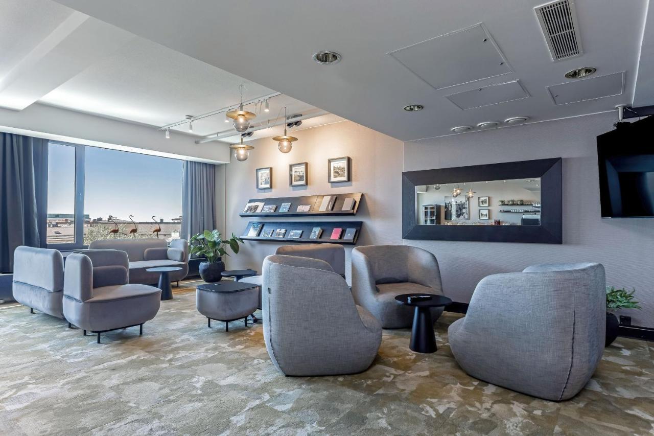 Hotel Crowne Plaza - Hesperia By Ihg